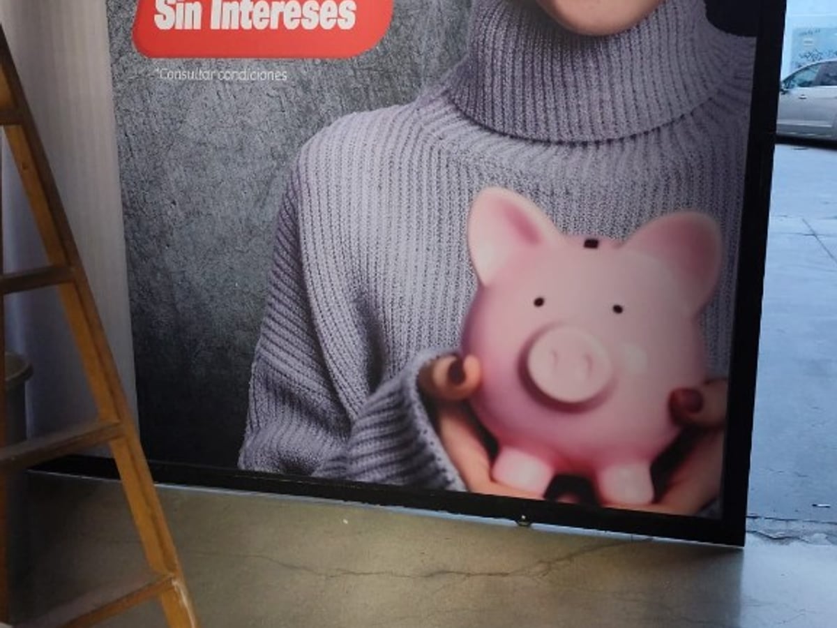 Cartel Hhos. Madrid de financiación sin intereses