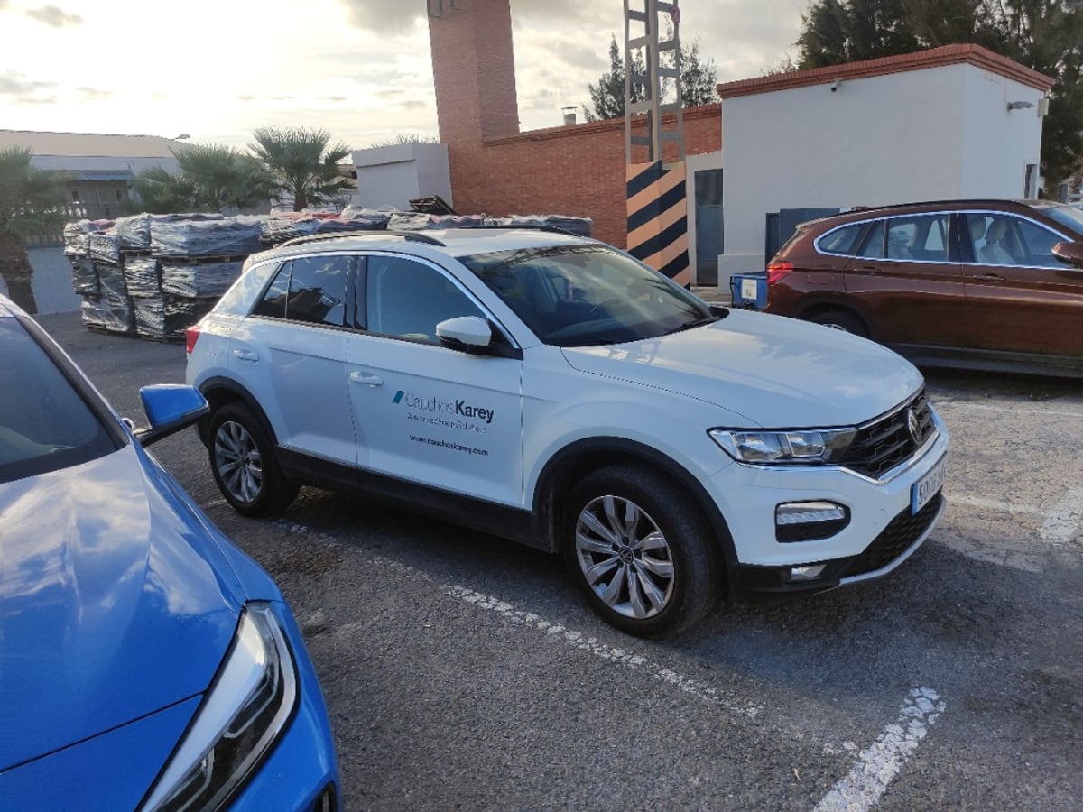Volkswagen T-Roc Cauchos Karey rotulado